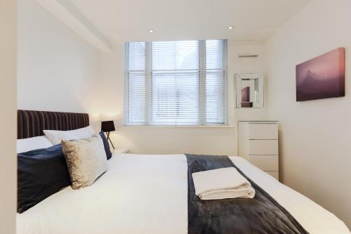 Trafalgar Square Apartments Room Type - Deluxe Apartment
