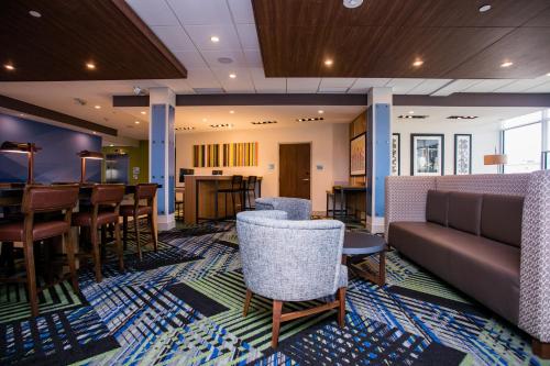 Holiday Inn Express & Suites Rehoboth Beach, an IHG Hotel