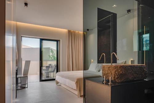 280941114 Milos Cove