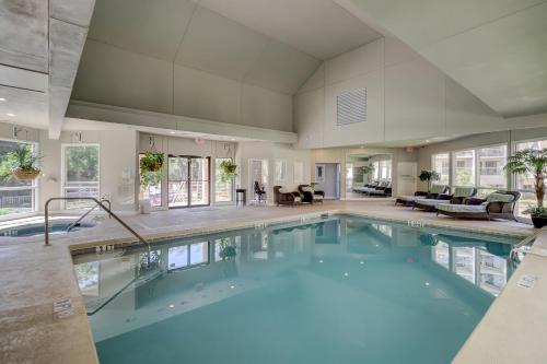 Wonderful Luxury Updated Villamare with Pool Bikes & Beach Gear included detail