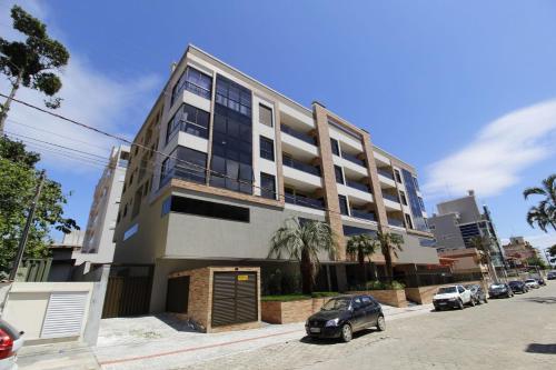 Apartment image 8