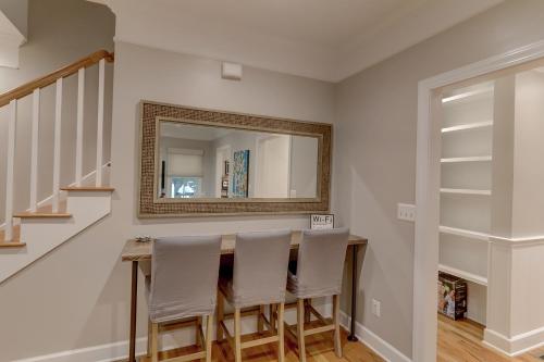 Pure Folly - main image
