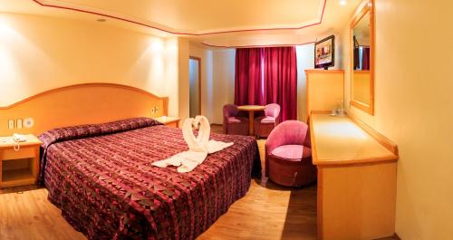 Hotel Revolución – Mexico City, NY