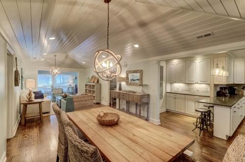 35 Twin Oaks - main image