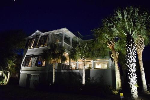 1 Palm Court - image 6
