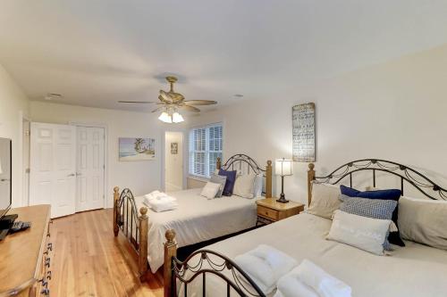 Southern Charm - image 7
