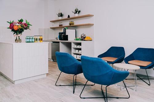 בר/טרקלין, Toms Court Hotel in אדלייד