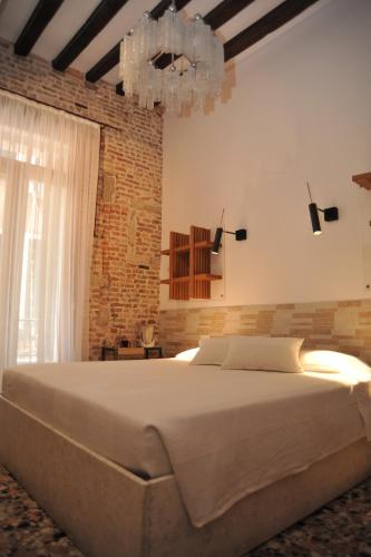 3C B&B, Benátky