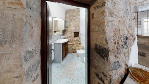 Tower Villa - image 12