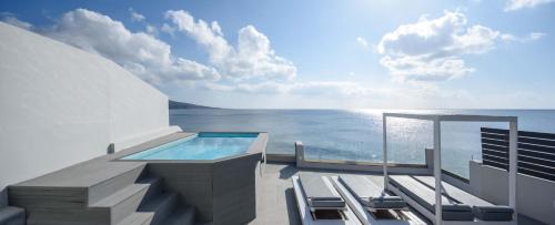 2 bedrooms, 3 beds