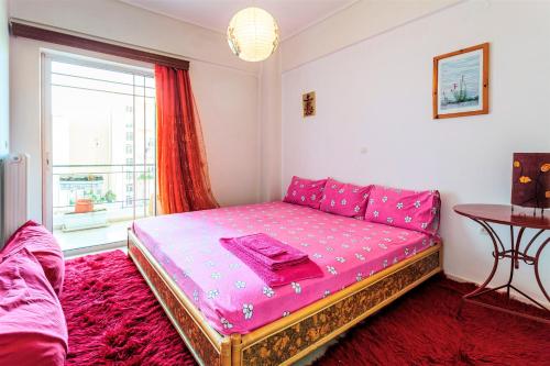 Bright comfy flat near the beach & the city center