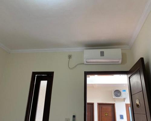 Jatiwinangun Homestay near GOR Satria Purwoketo Mitra RedDoorz – Purwokerto, WI