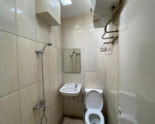 Jatiwinangun Homestay near GOR Satria Purwoketo Mitra RedDoorz – Purwokerto, WI