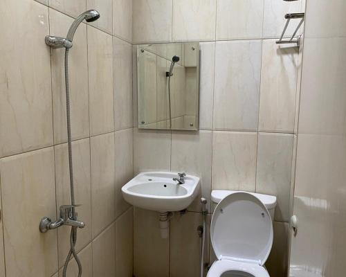 Jatiwinangun Homestay near GOR Satria Purwoketo Mitra RedDoorz – Purwokerto, WI