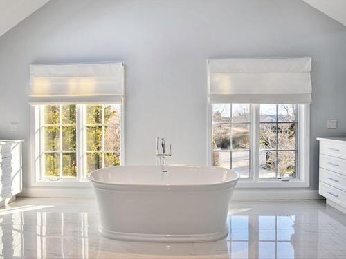 Fürdőszoba, Villa Noyaan - Luxury with pool in Southampton