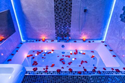 Aphrodite Suites Huddersfield photo 1