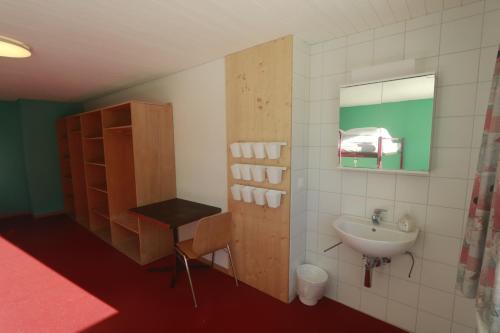 Mixed Dormitory Room