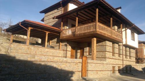 Ieeja, House Slavyanka in Gaytaninovo