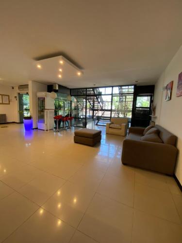 Hotellet från utsidan, Hotel Sialdorf in Villa Carlos Paz