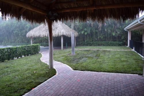 JB Motel and Cottage - image 13