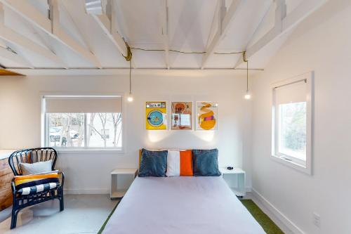 Hyde Park Studio - image 2