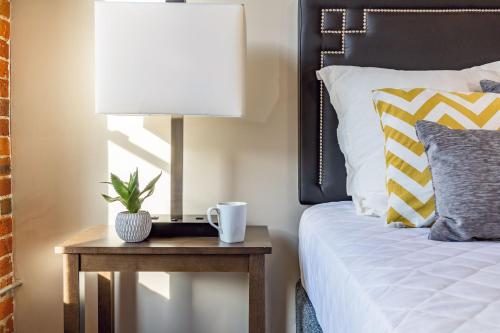 Riverfront Park Travel Apartments - image 7