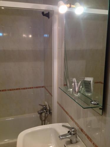Hostal Julio - image 5
