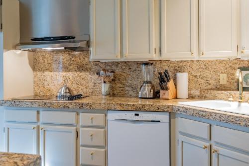 Holiday home near Sun Valley Resort in Elkhorn Village - image 7