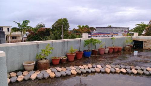 Charming studio with sea-view terrace in Souillac - 22 m².