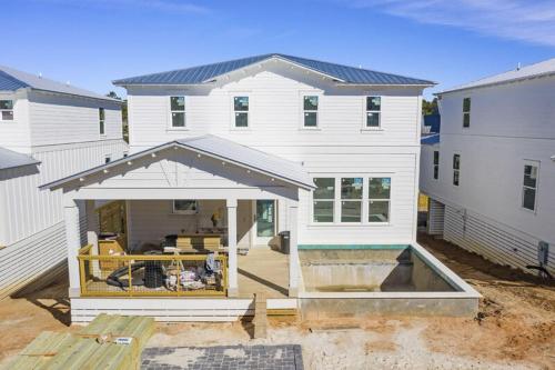 Seabreeze by Five Star Properties - main image