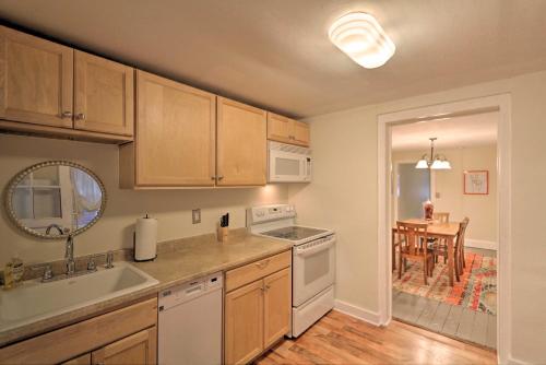 Cozy Lambertville Abode in the Heart of Downtown! in Lambertville (NJ)