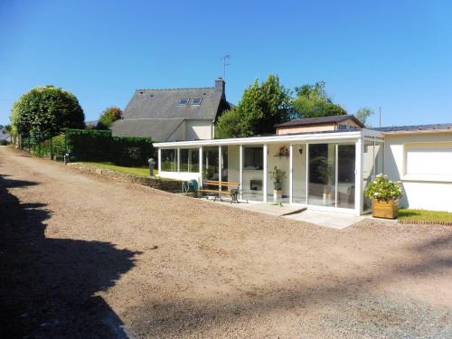 House with 2 bedrooms in Tregastel with furnished garden and WiFi gîte à louer Saint-Samson