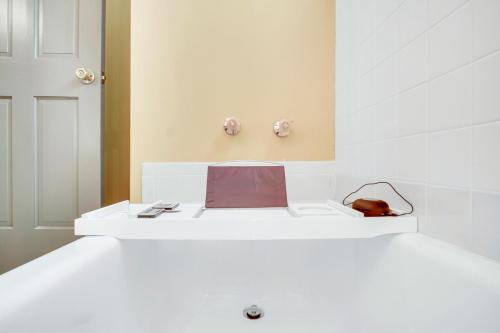 Fürdőszoba, Sweet Home Georgia - Entire 3 bedroom Luxury in Egyéb