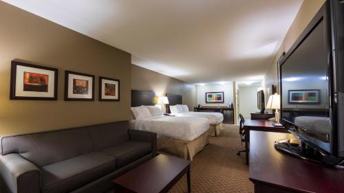 Holiday Inn Hotel and Suites-Kamloops, an IHG Hotel