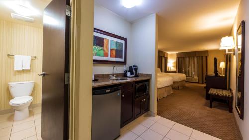 Holiday Inn Hotel and Suites-Kamloops, an IHG Hotel