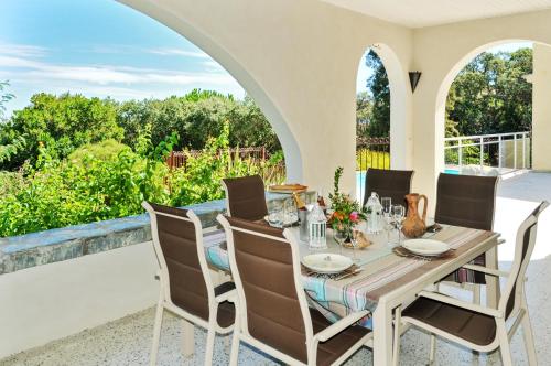 Villa de 4 chambres a Linguizzetta a 850 m de la plage avec vue sur la mer piscine privee et jardin clos