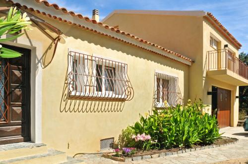 Villa de 4 chambres a Linguizzetta a 850 m de la plage avec vue sur la mer piscine privee et jardin clos