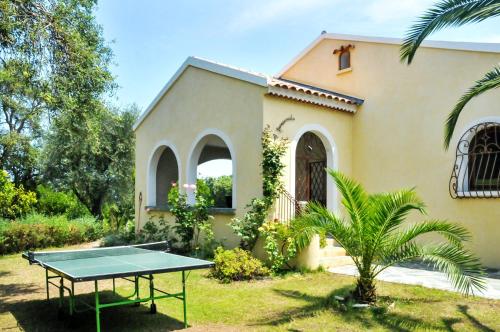 Villa de 4 chambres a Linguizzetta a 850 m de la plage avec vue sur la mer piscine privee et jardin clos