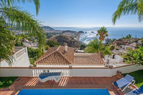 4 bedrooms house at Almunecar 400 m away from the beach with sea view private pool and furnished terrace