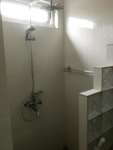 Bathroom, 2 bedrooms appartement with city view furnished terrace and wifi at Bel Air 6 km away from the beach in Bel Air