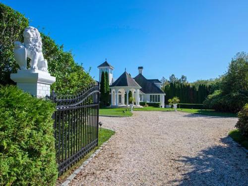 Villa Qadus - Luxury with pool - image 10