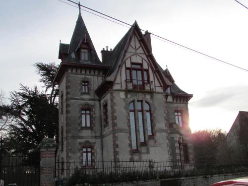 Chateau Lezat - Chambres d'Hotes et Table d'Hotes