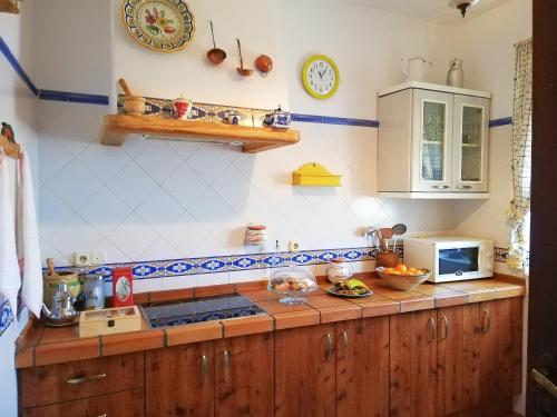Villa with 4 bedrooms in Antequera with private pool enclosed garden and WiFi - image 6