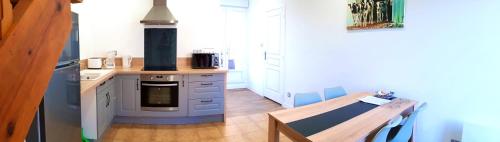 House with one bedroom in La Roche Posay with furnished garden and WiFi - image 3