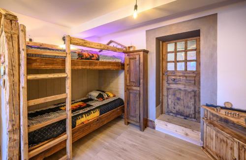Studio in Orcieres with wonderful mountain view and WiFi 2 km from the slopes - main image