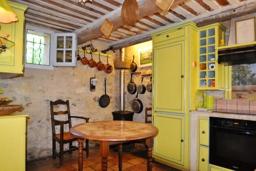 Villa with one bedroom in Villars with private pool enclosed garden and WiFi 60 km from the beach - image 7
