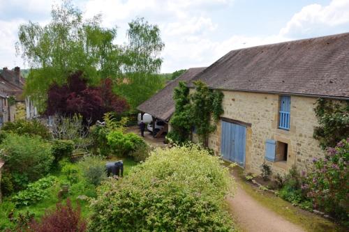 Maison de 2 chambres avec jardin clos et wifi a Souvigny