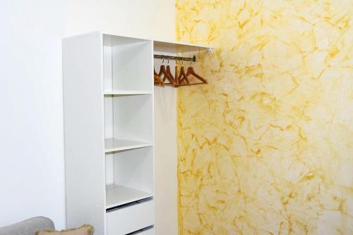 Bathroom, Studio elegant a Baie Mahault de 19 m² avec balcon et parking in Baie-Mahault