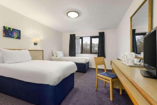 Days Inn by Wyndham Bridgend Cardiff M4 in บริดเด็น