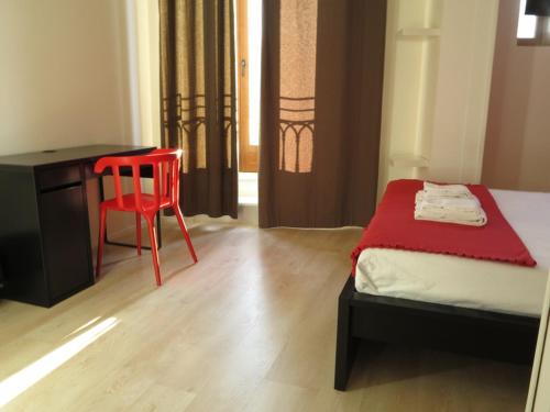 Hulot B&B Valencia, Valencia (photo 10)